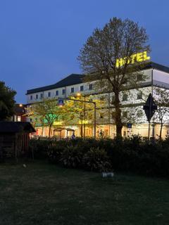 Venice Hotel con Colonnine Elettriche - 9