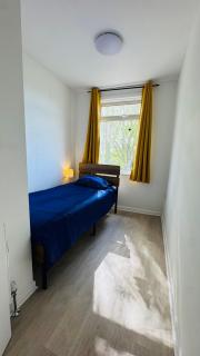 Harecroft Lodge - Single and Double rooms self serve Apartment - 0