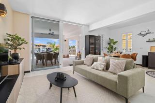 Blue Lagoon with a lovely private pool and views over the lagoon - 6