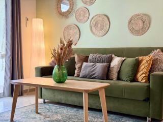 Coastal 2BR Apt in Mackenzie Steps from Beach - 8