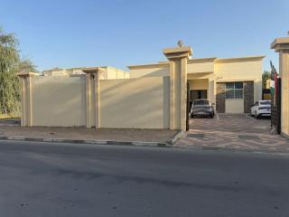 White Moon Studio jimi - 1