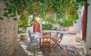 Trifillianika Traditional House - 3