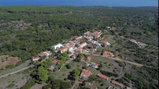 Trifillianika Traditional House - 6