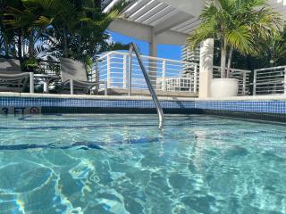 MidBlock 712 - Midtown Luxury Condo - 6