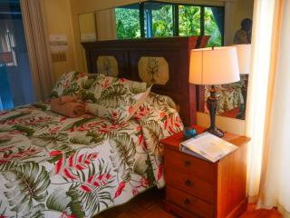 Garden Room Farm Stay in Haiku on Road to Hana - 1