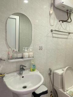 Newlife Apartment Ha Long Near Beach - 3