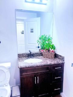 Cozy Room 3 with Private Entrance - 4