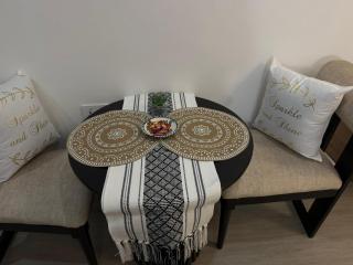 Urban Haven Suites - 7