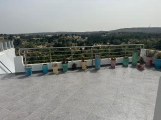 Luxury stay with 2 terraces and forest views - 7