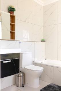 Modern, Cozy Serene 1BR Apartment - 4