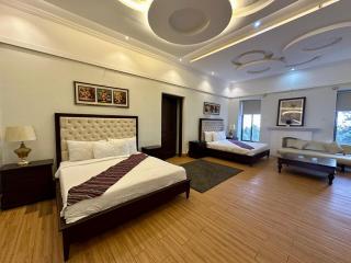 Executive 2 Bedroom Family Apartments with Picnic Spots In FIRHILL RESORT - MURREE - 6