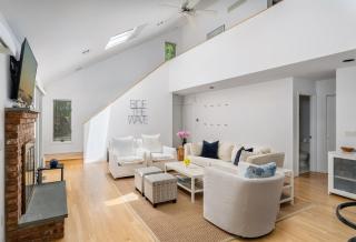 Hamptons Retreat in Quogue with Pool & Tennis - 90min from NYC - 7