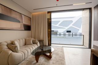 AmaraBlvd 1BR Balcony with Blvd View 104 - 8