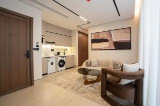 AmaraBlvd 1BR Balcony with Blvd View 104 - 4