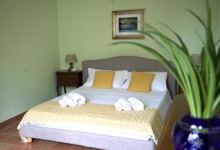 Cozy home con giardino e posto auto, 5Km dal mare - 0