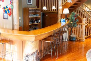 Vagabond Lodge at Kicking Horse - 1
