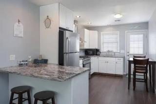 Tiki Bar | Fast WIFI | Pro Cleaned | Linens+Towels - 9