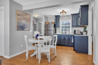 Free Parking | Pet Friendly | Wsher/Dryer | Coffee - 0