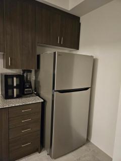 Luxurious 4 Bed Home - 7