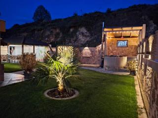 Rosé Apartments - 3