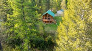 Peaceful Relaxing Astrid Log Cabin - 4
