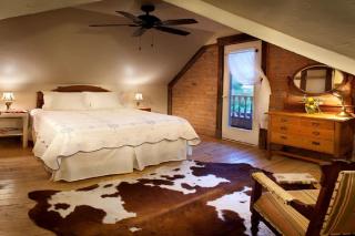 West Glacier Adobe House - 3