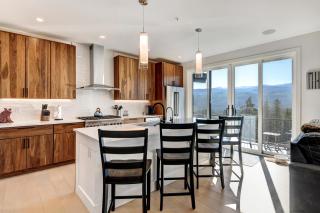 Downtown WP Chalet 411 I Private Hot Tub I Great Views - 8