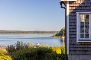 Architectural Waterfront Villa with Pool & Sauna - 8