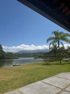 Apartamento Angra dos reis Condomínio Completo com Piscina, Bar Molhado e Acesso à Marina - 4