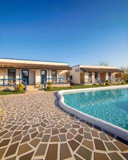 Delta Land Bungalows - 0