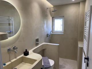 Kyma Haven Beachfront with Rooftop Jacuzzi - 8