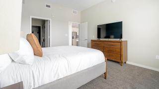 Landing Beautiful 2BD Yoga Studio Gym - 1
