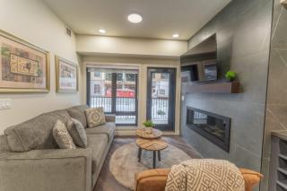 Rocky Mountain Hideaway w Pool and Trainside Charm - 6