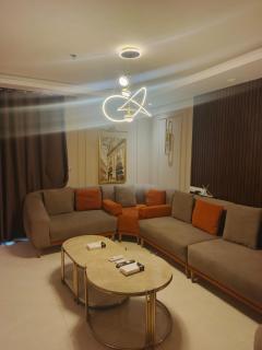 Luxury and Spacious Apartment - 3