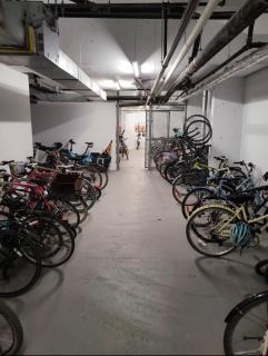 Private Room in an Apartment in Downtown near BC place Soccer Stadium - 3