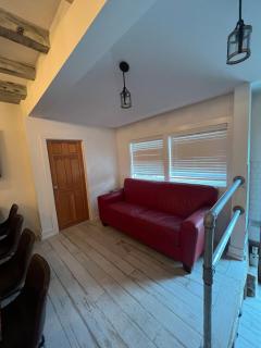 Stylish Stay Near CWS, Zoo & Downtown Fun - 7