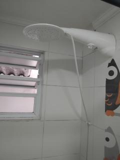 Casa Studio Mega - Espaço Terreo Privativo - 80m2 - Qto Family c Wi-Fi - Wc Priv - Cozinha Comp a 200 mts da Praia - Com Garagem - 3
