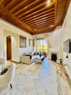 Chic apartment with pool view and terrace - 9