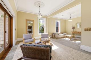 Beautiful villa near CBD with pool - 0