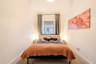 Prime City Centre 1BR Sleeps 3 Offshore-Friendly Fast Wi-Fi - 0