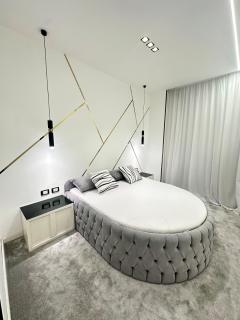 Chic & Cozy Apartment with Modern Design and Relaxing Atmosphere - 8