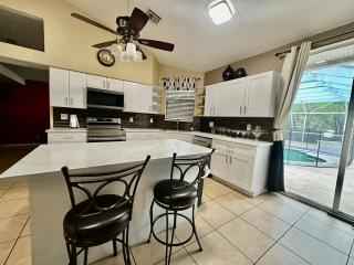 Acreage Oasis - 5 Bedrooms, Pool, Space, Serenity - 4