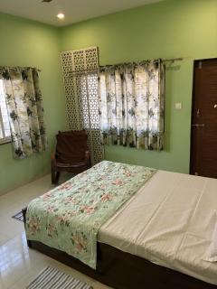 Shrishailya Bungalow, AC 3BHK, FREE 2 SUV parking - 4