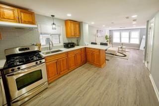 Modern 2BR Gem Free Parking-10 min Midway Airport-15 min Dtwn - 8
