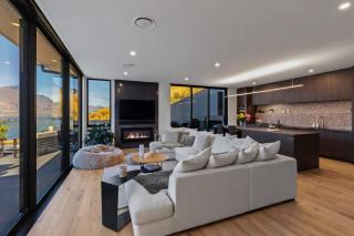Luxury Villa BBQ Hot Tub Free Parking AC - 9