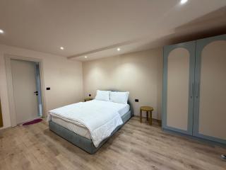 Luxury Apartment Nr 7 Odeon 2 Min from Sea - 1