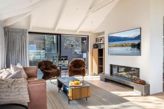 Earnslaw Terrace Luxury Villa-Hot Tub & Lake Views - 3