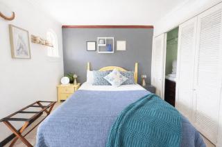 Coastal Apartment with Beachfront View Negril - 2
