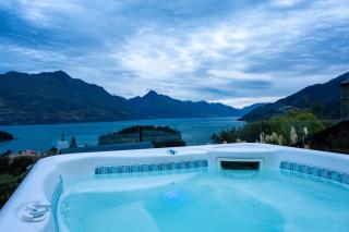 Solara Lodge 5BR Hot Tub Fireplace BBQ & Sauna - 7
