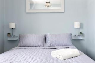 Central Family Home 5 min to CBD! - 1